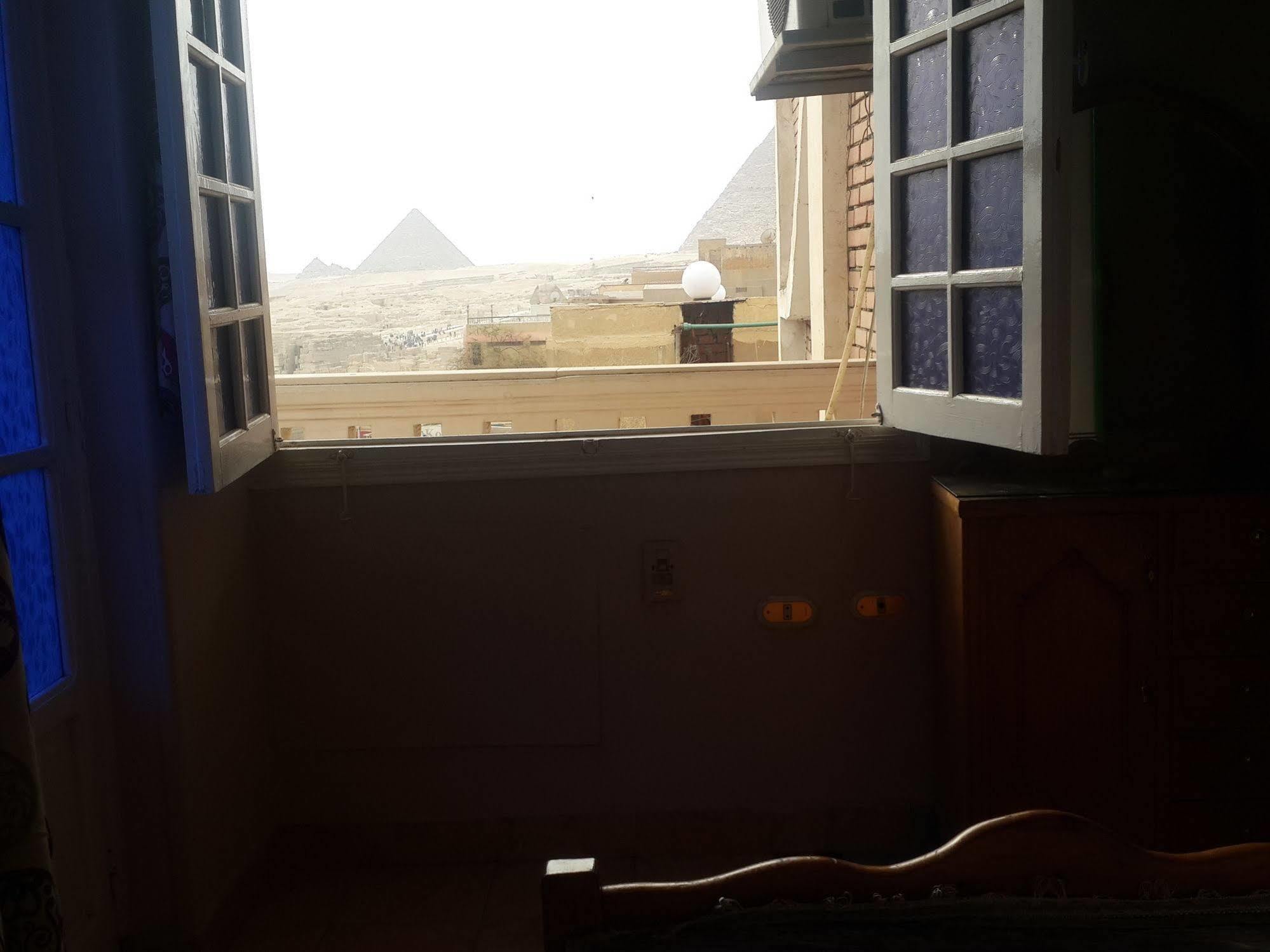 Pyramids Plateau Inn Giza Exterior photo