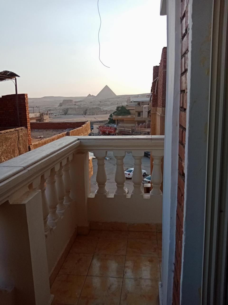 Pyramids Plateau Inn Giza Exterior photo